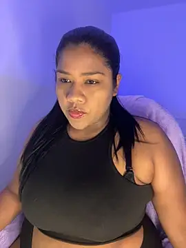 Snapshot of paola091 chatting on June 18, 2026, 2:32 am paola091 online show from June 18, 2026, 2:32 am