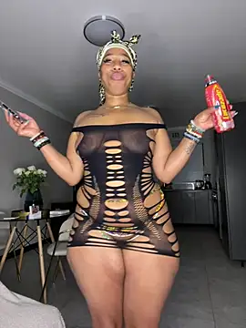 Snapshot of CurvyDesire1 chatting on August 3, 2026, 11:20 pm CurvyDesire1 online show from August 3, 2026, 11:20 pm