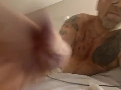 bobbybullit online show from October 28, 2025, 12:59 pm