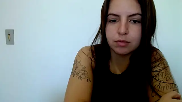 chelbyy online show from May 5, 2026, 5:38 pm