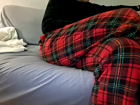 praqun2021 online show from February 26, 2026, 6:30 pm