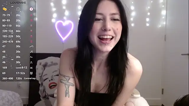 Snapshot of PlayfulApril chatting on November 23, 2025, 12:53 am PlayfulApril online show from November 23, 2025, 12:53 am