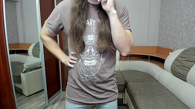 Marrymepls online show from October 31, 2025, 1:35 am