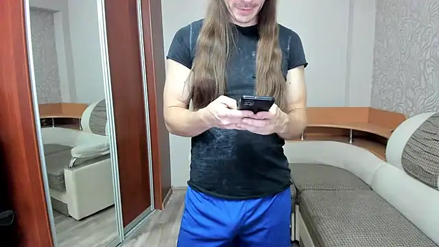 Marrymepls online show from November 5, 2025, 4:48 am