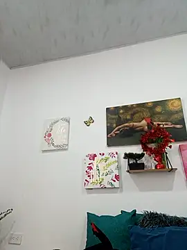 BustyMilf  online show from April 27, 2026, 1:20 pm