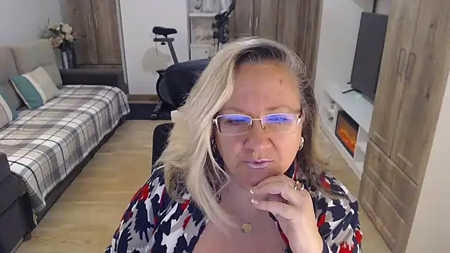 Snapshot of Raisshy chatting on March 11, 2025, 5:24 am Raisshy online show from March 11, 2025, 5:24 am