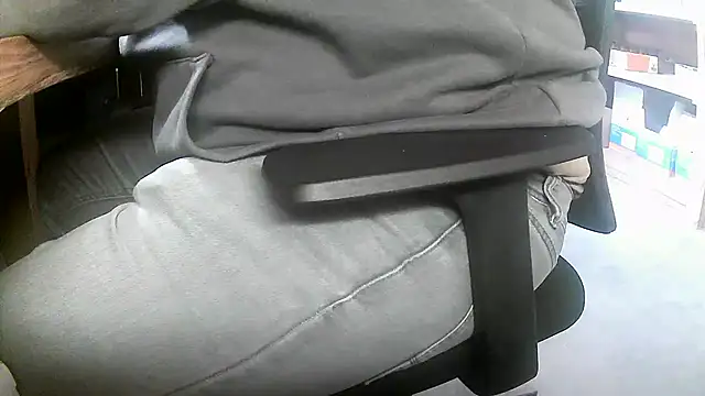 Snapshot of Cygnus58topchef chatting on November 26, 2025, 9:09 am Cygnus58topchef online show from November 26, 2025, 9:09 am