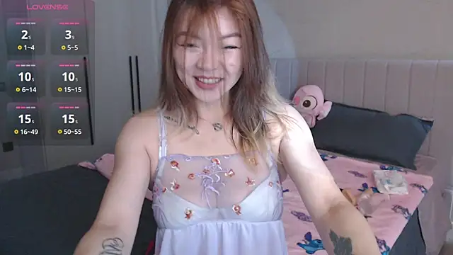 Snapshot of Nyx_Lina chatting on May 27, 2026, 2:19 am Nyx Lina online show from May 27, 2026, 2:19 am