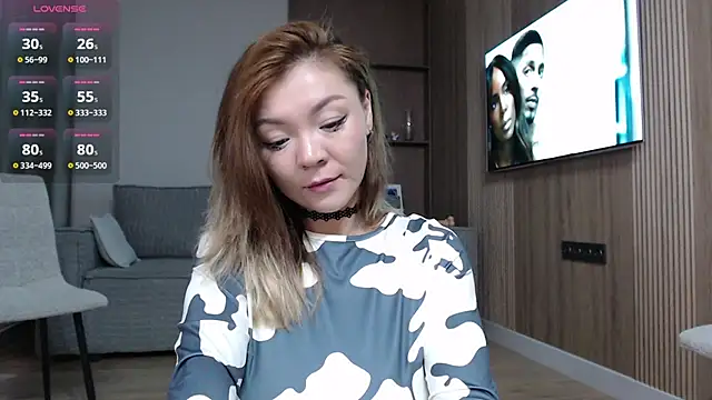Snapshot of Nyx_Lina chatting on April 23, 2026, 5:47 am Nyx Lina online show from April 23, 2026, 5:47 am
