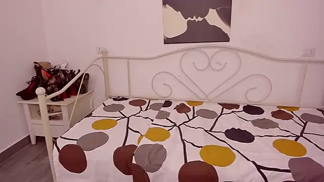 jessystarr online show from October 6, 2025, 2:40 pm