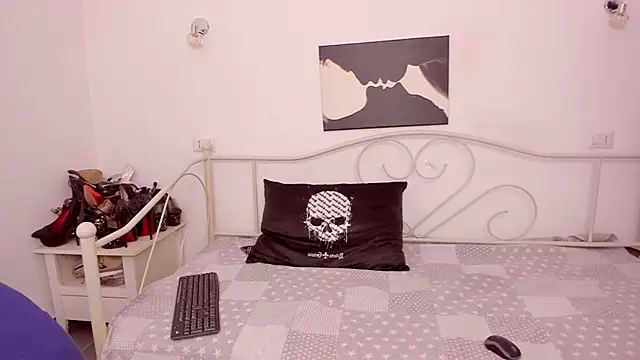 jessystarr online show from October 11, 2025, 1:23 pm