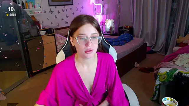 Kira honeyy online show from December 22, 2025, 12:05 pm