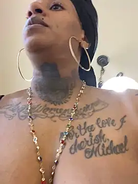 MzParker online show from February 11, 2026, 4:29 pm