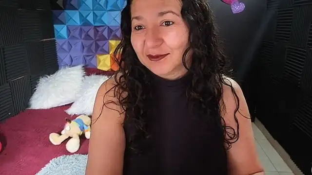 Snapshot of katifoxx chatting on March 16, 2026, 2:53 pm katifoxx online show from March 16, 2026, 2:53 pm