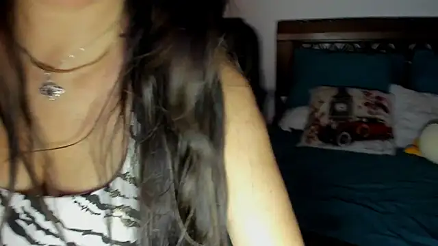 Ariella tits online show from March 16, 2026, 12:18 am