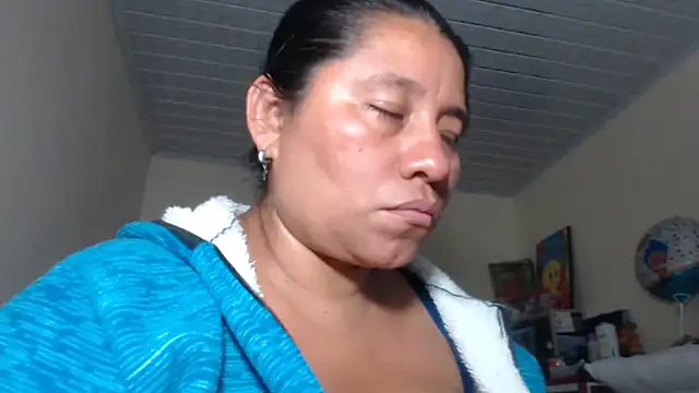 adrixxx38 online show from October 11, 2025, 8:04 am