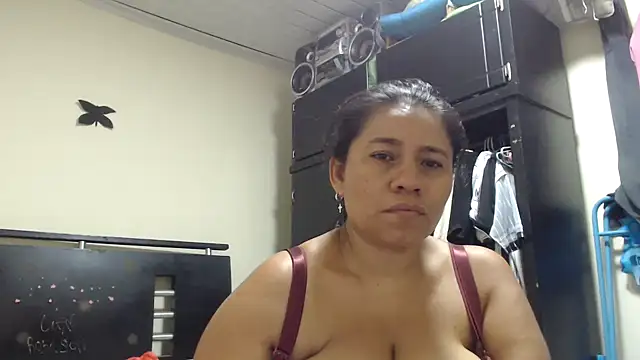 adrixxx38 online show from April 30, 2026, 6:20 am