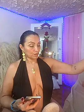 Snapshot of zullyxhot chatting on November 21, 2025, 9:58 pm zullyxhot online show from November 21, 2025, 9:58 pm