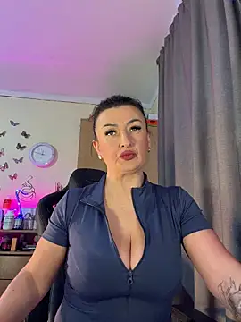 Snapshot of Hotangel75 chatting on March 9, 2026, 9:02 am Hotangel75 online show from March 9, 2026, 9:02 am