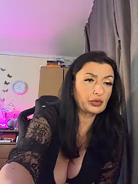 Snapshot of Hotangel75 chatting on July 28, 2026, 5:45 pm Hotangel75 online show from July 28, 2026, 5:45 pm