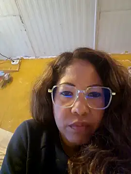 Snapshot of mila38 chatting on April 23, 2026, 7:15 am mila38 online show from April 23, 2026, 7:15 am