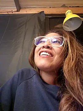 Snapshot of mila38 chatting on May 14, 2026, 8:39 pm mila38 online show from May 14, 2026, 8:39 pm