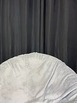Clara-xoxo online show from July 27, 2026, 7:54 pm
