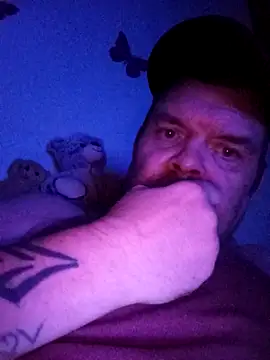 maiki7778 online show from September 21, 2025, 1:33 am