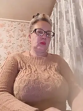 Snapshot of Cerd_Ayaz chatting on July 21, 2026, 10:33 pm Cerd Ayaz online show from July 21, 2026, 10:33 pm