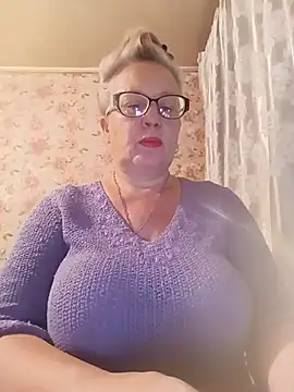 Snapshot of Cerd_Ayaz chatting on August 6, 2026, 8:37 pm Cerd Ayaz online show from August 6, 2026, 8:37 pm