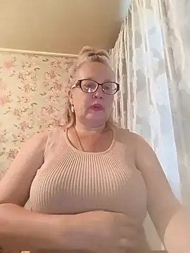 Snapshot of Cerd_Ayaz chatting on July 10, 2026, 7:19 am Cerd Ayaz online show from July 10, 2026, 7:19 am