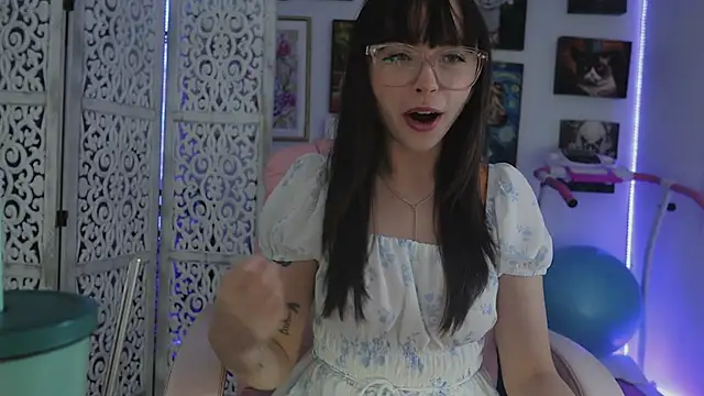 Snapshot of makiyahbelle chatting on June 24, 2026, 7:51 am makiyahbelle online show from June 24, 2026, 7:51 am