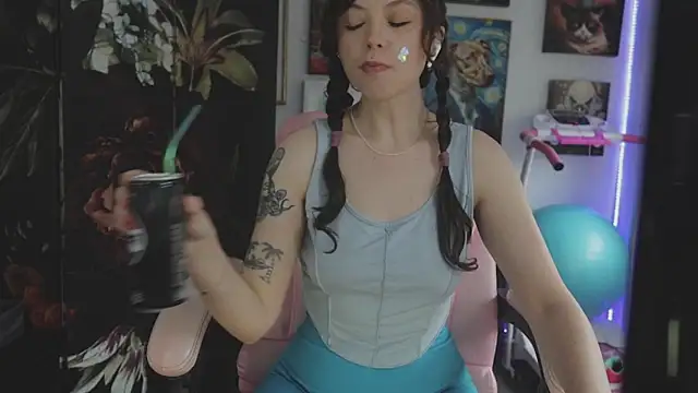 makiyahbelle online show from February 10, 2026, 6:01 am