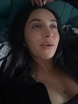 Snapshot of niko_robin chatting on November 12, 2025, 10:13 pm niko robin online show from November 12, 2025, 10:13 pm