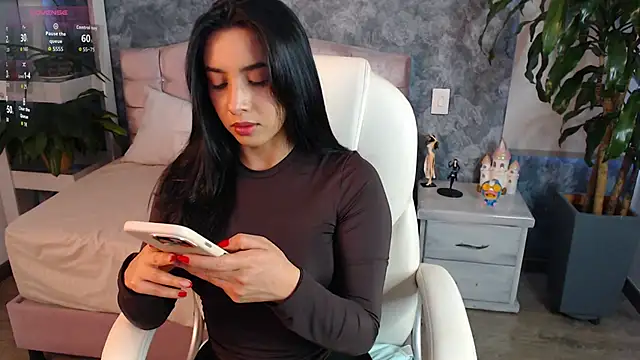 Snapshot of niko_robin chatting on June 11, 2026, 9:45 pm niko robin online show from June 11, 2026, 9:45 pm