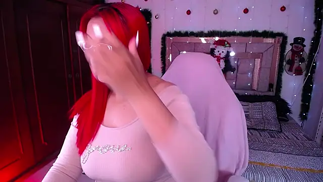 salomecastro  online show from December 16, 2025, 2:49 am