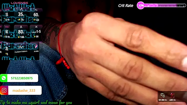 Slim dirty hot  online show from February 18, 2025, 7:52 pm