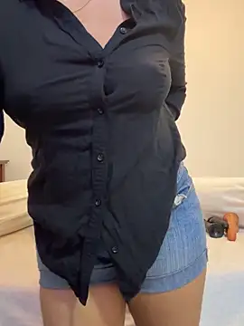 angelwavy online show from February 11, 2026, 12:43 am