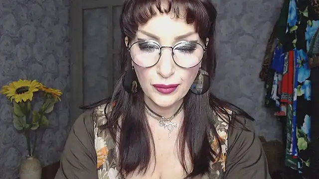 Snapshot of Aziza1 chatting on July 11, 2026, 1:11 pm Aziza1 online show from July 11, 2026, 1:11 pm