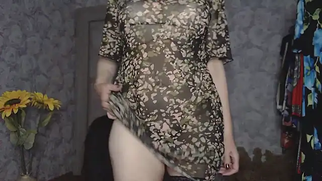 Snapshot of Aziza1 chatting on June 22, 2026, 1:41 pm Aziza1 online show from June 22, 2026, 1:41 pm