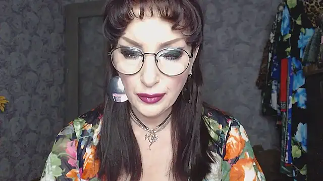 Snapshot of Aziza1 chatting on July 14, 2026, 2:34 pm Aziza1 online show from July 14, 2026, 2:34 pm