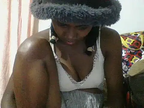 Hamie sexy online show from March 11, 2026, 7:19 pm