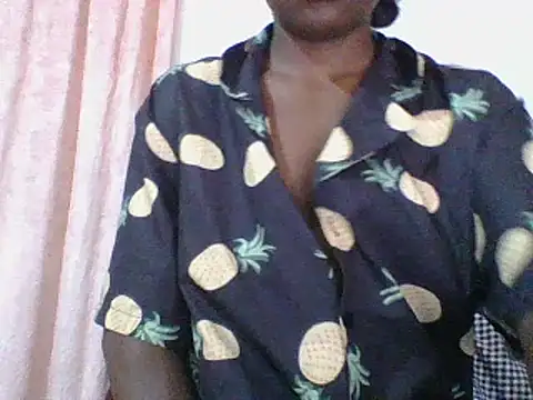 Hamie sexy online show from December 4, 2025, 12:04 pm