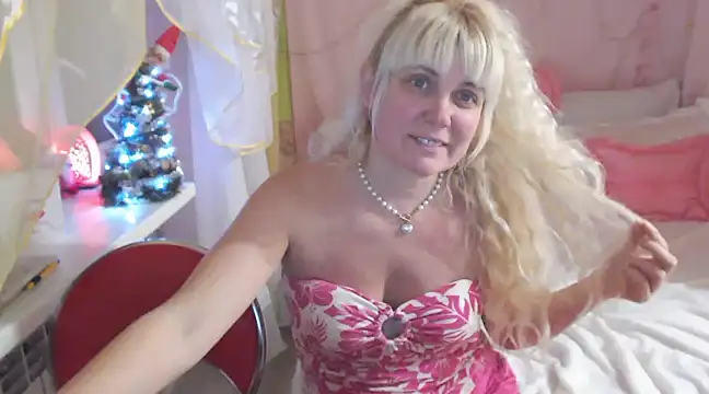 Snapshot of SunnySylvia chatting on December 27, 2024, 5:37 pm SunnySylvia online show from December 27, 2024, 5:37 pm