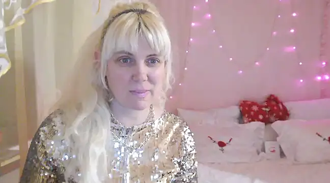 Snapshot of SunnySylvia chatting on January 27, 2025, 4:01 pm SunnySylvia online show from January 27, 2025, 4:01 pm