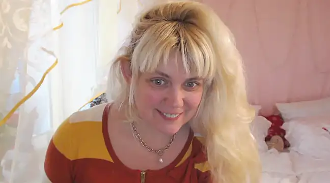Snapshot of SunnySylvia chatting on December 29, 2024, 8:00 am SunnySylvia online show from December 29, 2024, 8:00 am