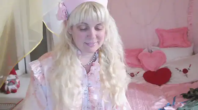 Snapshot of SunnySylvia chatting on February 18, 2025, 5:09 pm SunnySylvia online show from February 18, 2025, 5:09 pm