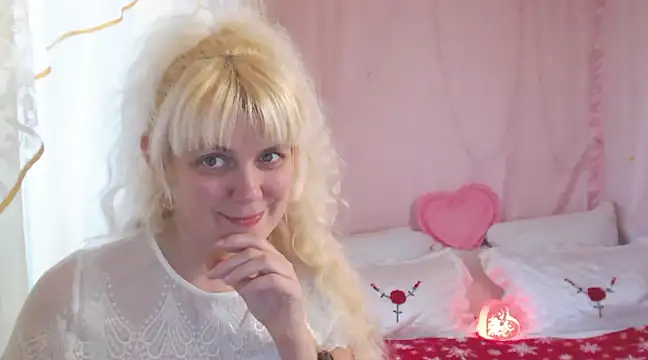 Snapshot of SunnySylvia chatting on January 6, 2025, 1:08 pm SunnySylvia online show from January 6, 2025, 1:08 pm