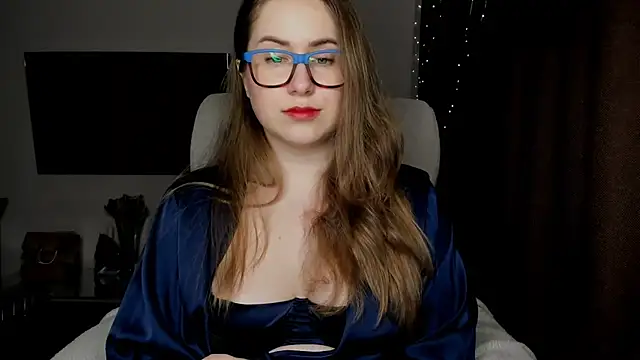 Snapshot of SeasonalSomeone chatting on November 20, 2025, 4:40 pm SeasonalSomeone online show from November 20, 2025, 4:40 pm