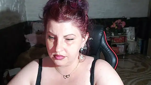 Snapshot of piticaforever chatting on July 9, 2026, 2:49 pm piticaforever online show from July 9, 2026, 2:49 pm